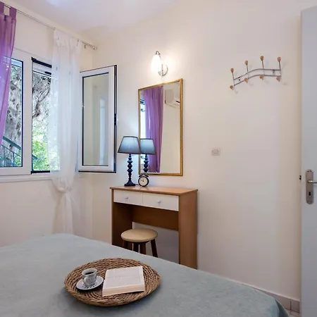 Family House Sea View Apartmán Glyfada (Corfu)