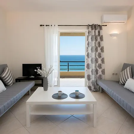 Family House Sea View